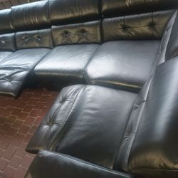 SECTIONAL GENUINE LEATHER RECLINER ELECTRIC ⚡ BLACK COLOR.. DELIVERY SERVICE AVAILABLE 🚚💥🚚