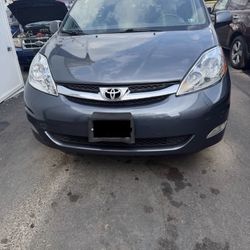 2008 Toyota Sienna