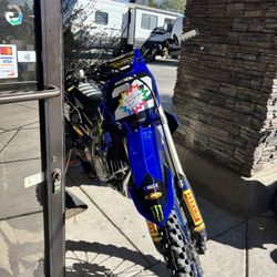 2022 Yamaha YZ450F Monster Energy Edition 