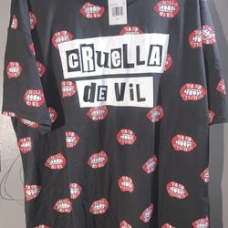 Brand New Women’s Size Xxl Cruella Devil T-shirt $25