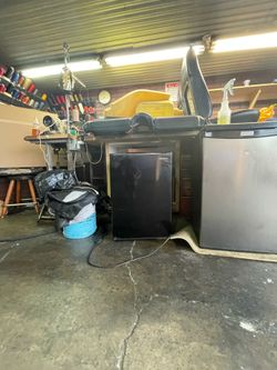 Mini fridge