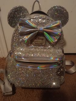 Silver Disney lounge fly