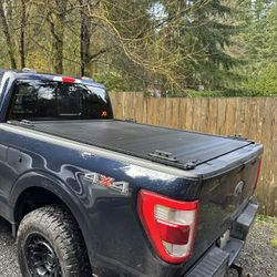 Retrax Pro XR Bed Cover – 6.5’ Bed – 2022 F-150