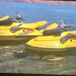 97 SEADOO XP SPRINGSEATS  2 STROKE 800 CC LOTS OF NEW UPGRADES 2550 EACH SKI  1 HAS A NEW MOTOR PACKAGE DEAL 🤝 5600 1 XP HAS NEW MOTOR WITH 10 HOURS 