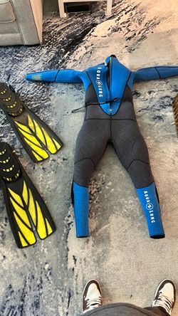 Diving suit