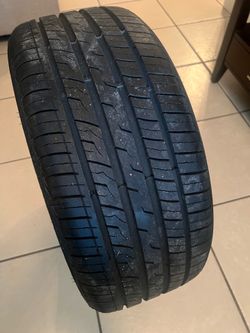 Used 235/40 R19 Tire