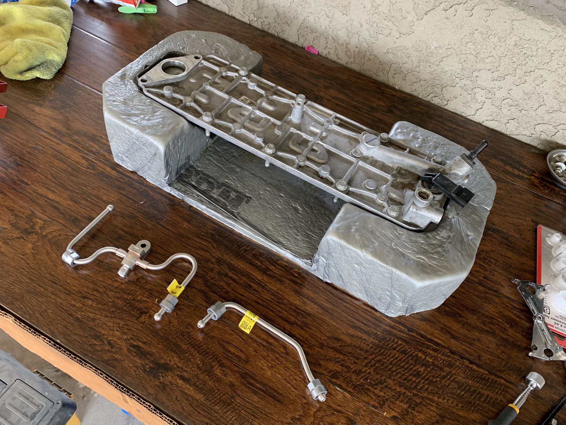 GMC Sierra 2014 VALVE LIFTER OIL MANIFOLD