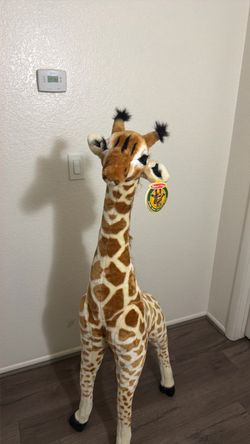Stand up giraffe