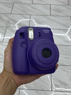 Instax mini 8 purple clean with batteries