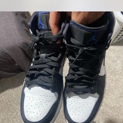 Jordan 1 Mid