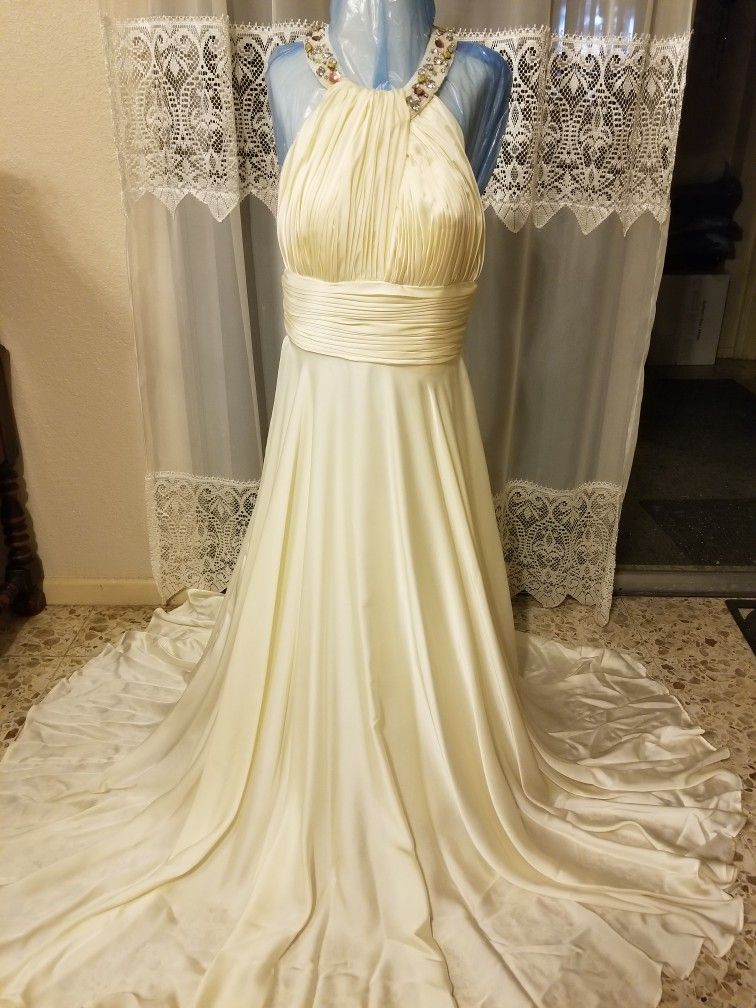 Special Occasion Ivory/Cream Dress Size: Small 