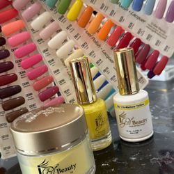 Hold a full set of colors, including regular polish, gel, powder, and a polish rack