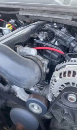 6.2 2010 Cadillac Escalade engine part only120k miles
