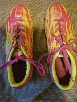 Girls soccer cleats