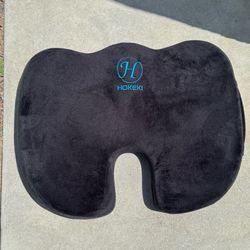 Like New*👉🏻Hokeki Seat Cushion Memory Foam Coccyx (Silver Lake)