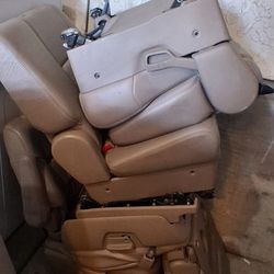 Toyota Sienna Seats - Can Deliver 
