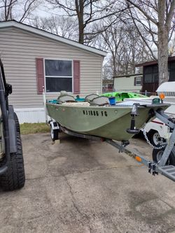 16 Ft Grumman Asking $3500 Best Offer Will Trade