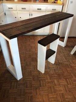 Entryway console with matching side table