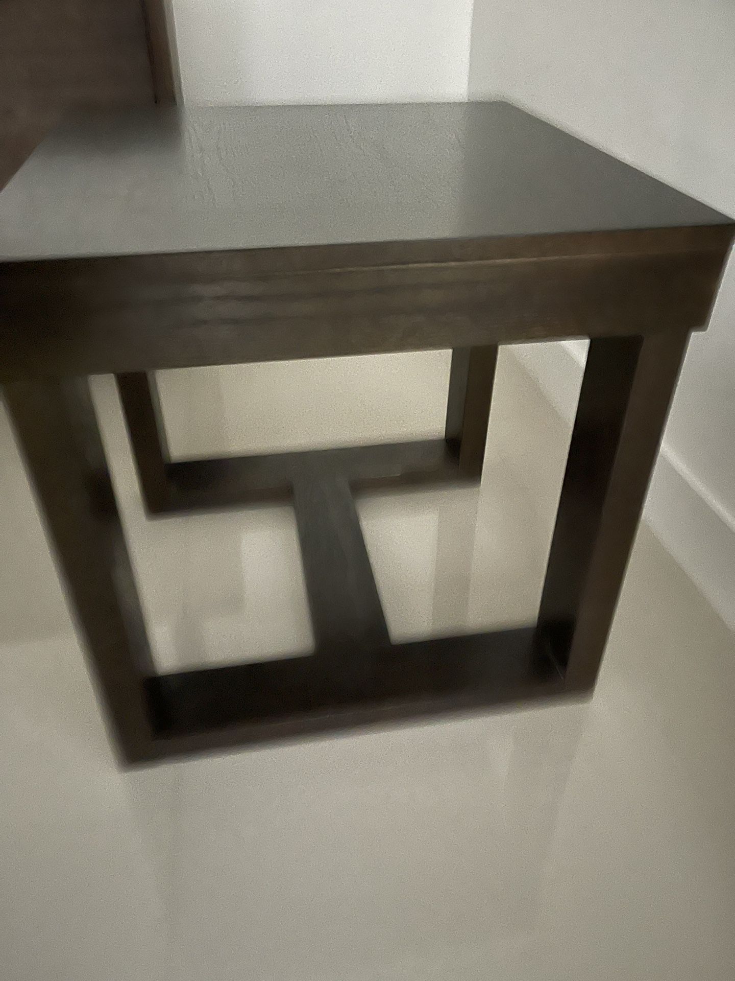 Brown Table 24x24x24