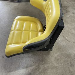New John Deer Tractor Seat