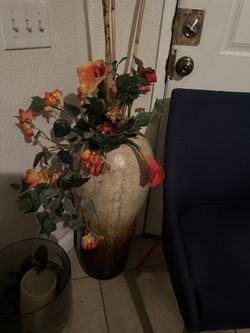 Large Vase & Flowers 