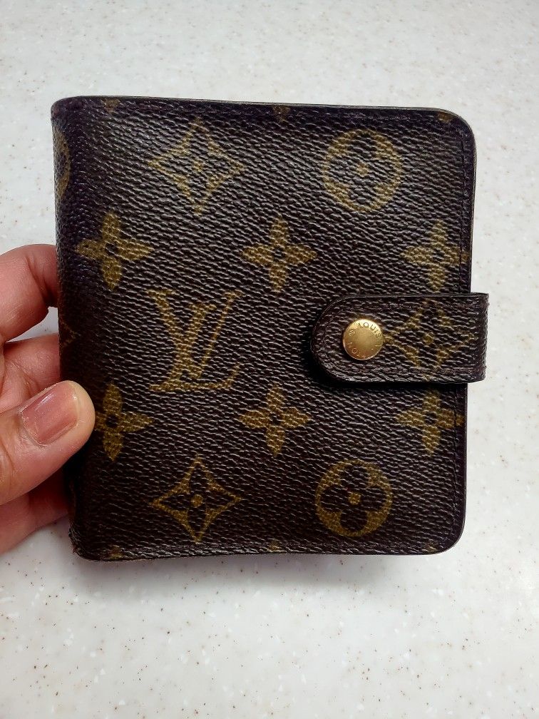 Authentic Louis Vuitton Compact Wallet