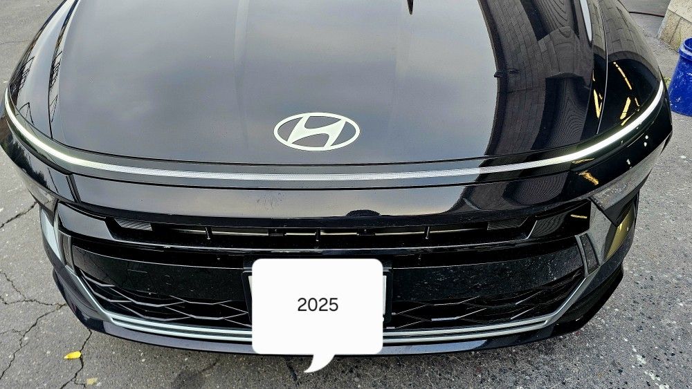 2025 Hyundai Sonata Hybrid