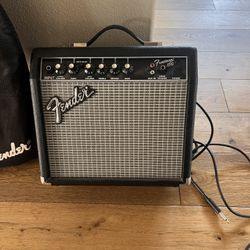 Fender Frontman 15G Guitar Amp. 
