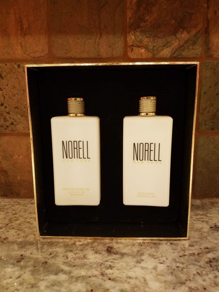 Norell New York Bath and Shower Gel & Body Lotion 4.2 FL. OZ. / 125 ML x 2 NEW IN BOX
