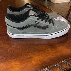 Vans Bearcat Suede Canvas Charcoal Grey. 