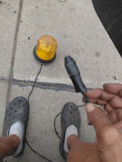 Yellow turning light