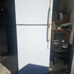 Refrigerator En Buenas Condisiones 