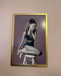 Ariana Grande poster