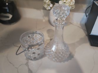 Cut Glass Whiskey Decanter + Matching Ice Bucket Bar Set (Holds 750ml)