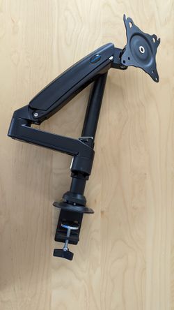 Monitor Arm -Support up To 32" &19.8lb