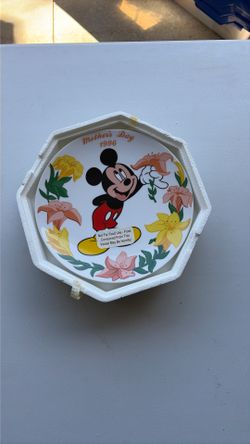 Disney Mickey Mouse Collective Plate