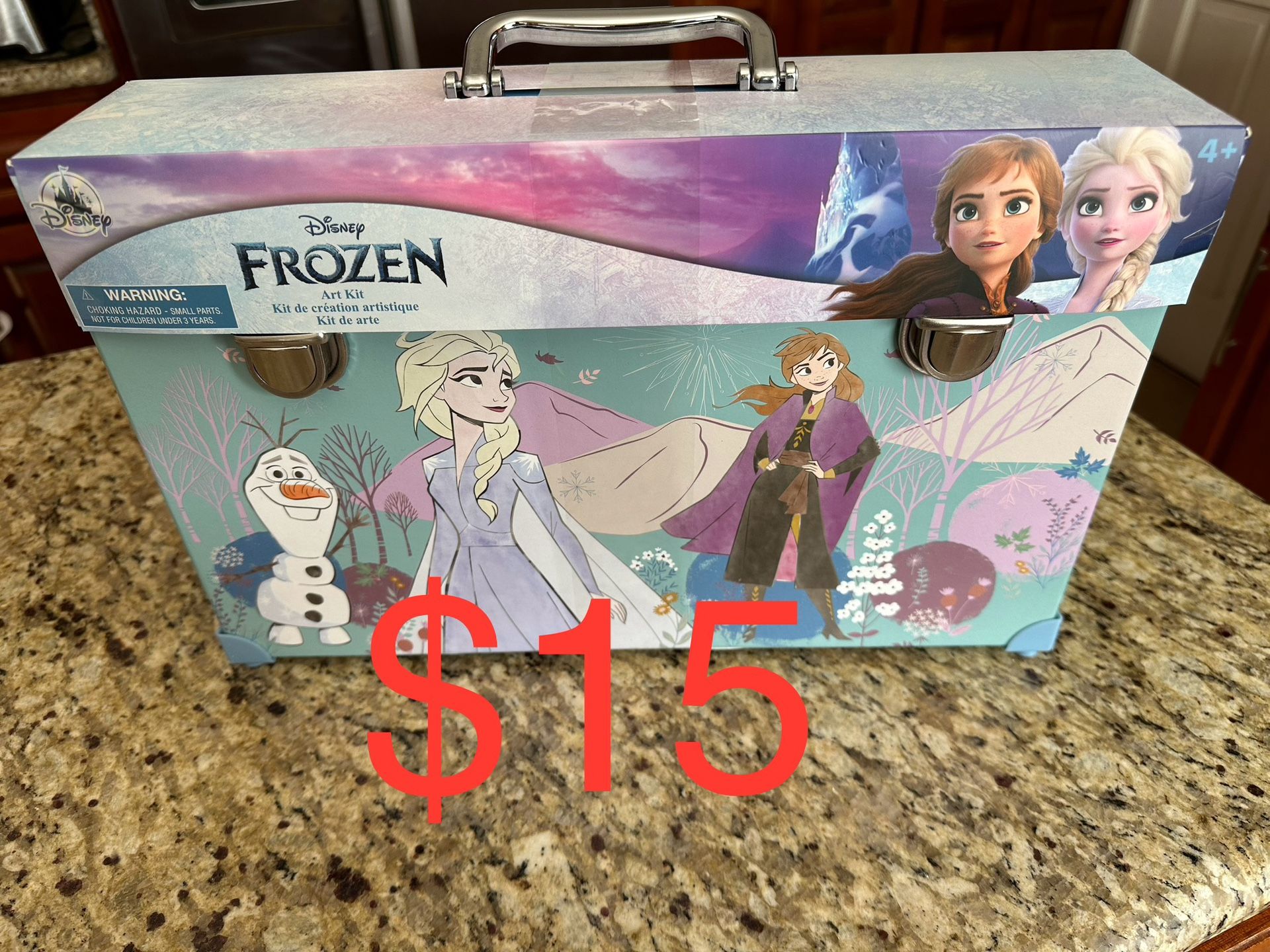 Disney Frozen Art Kit Set
