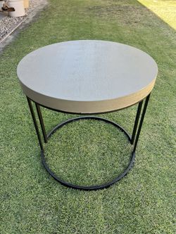 Side Table/Patio Table