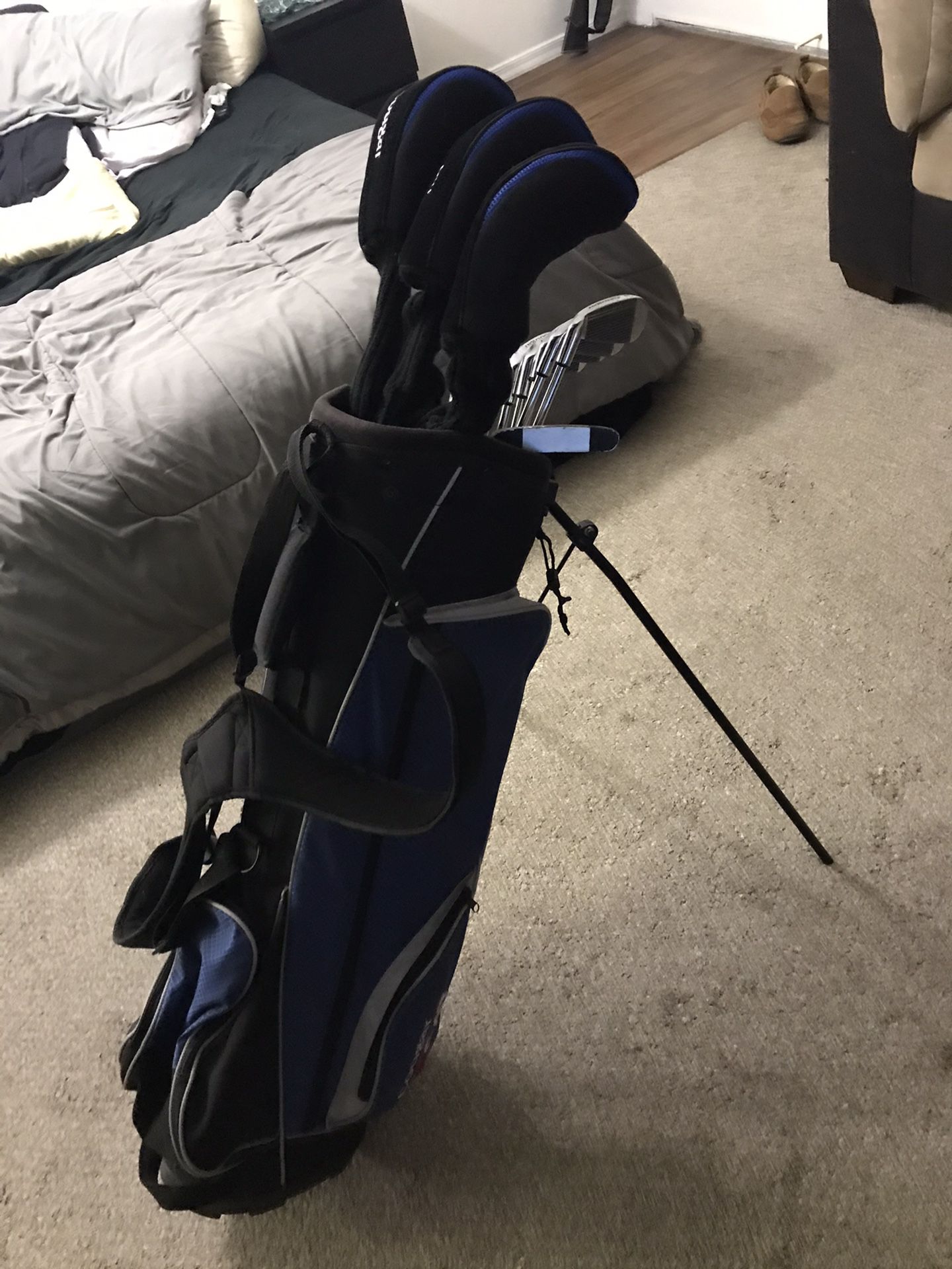 Cougar X-Cat men’s right handed golf clubs