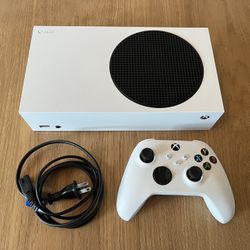 Xbox Series S - Excellent Condition