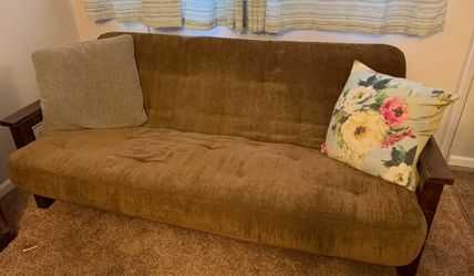 Futon with full size mattress