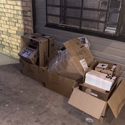 Free moving boxes