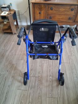 Drive Rolllator walker