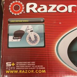 Brand New Razor Scooter NIB