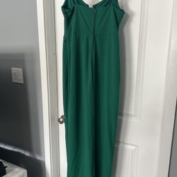Long Green Dress With A Slit Size Medium 