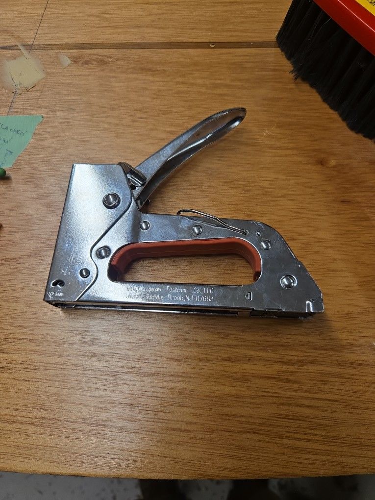 Light Duty Stapler 