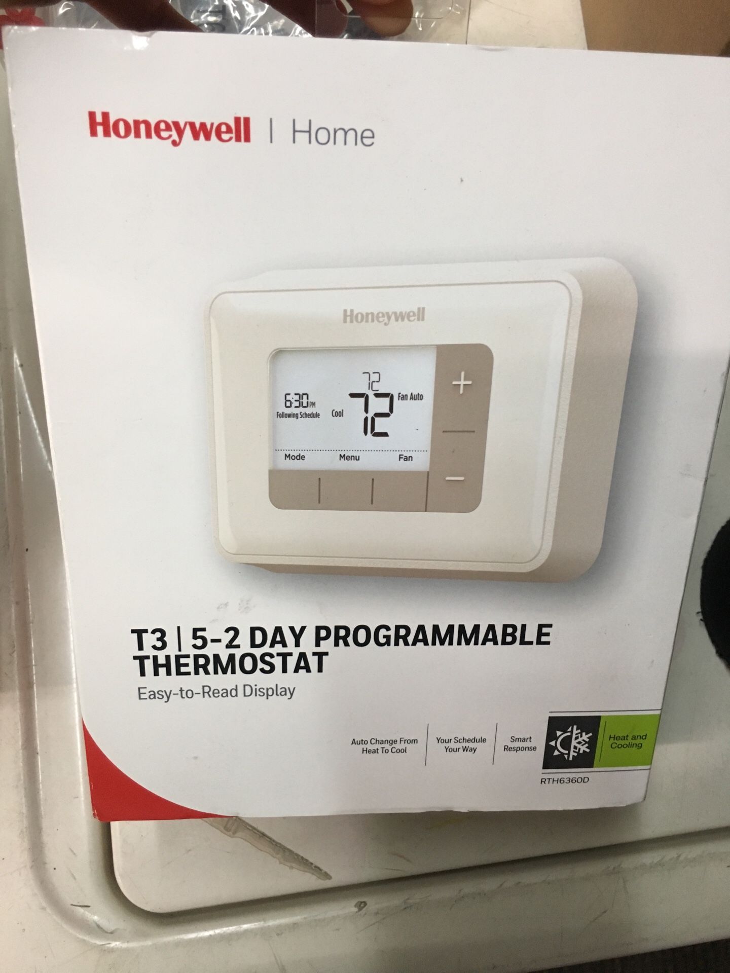 Programmable thermostat