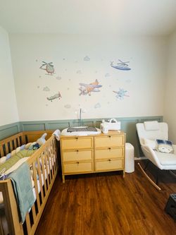 Baby Crib & 6-Drawer Dresser Set + Skip Hop Changing Pad