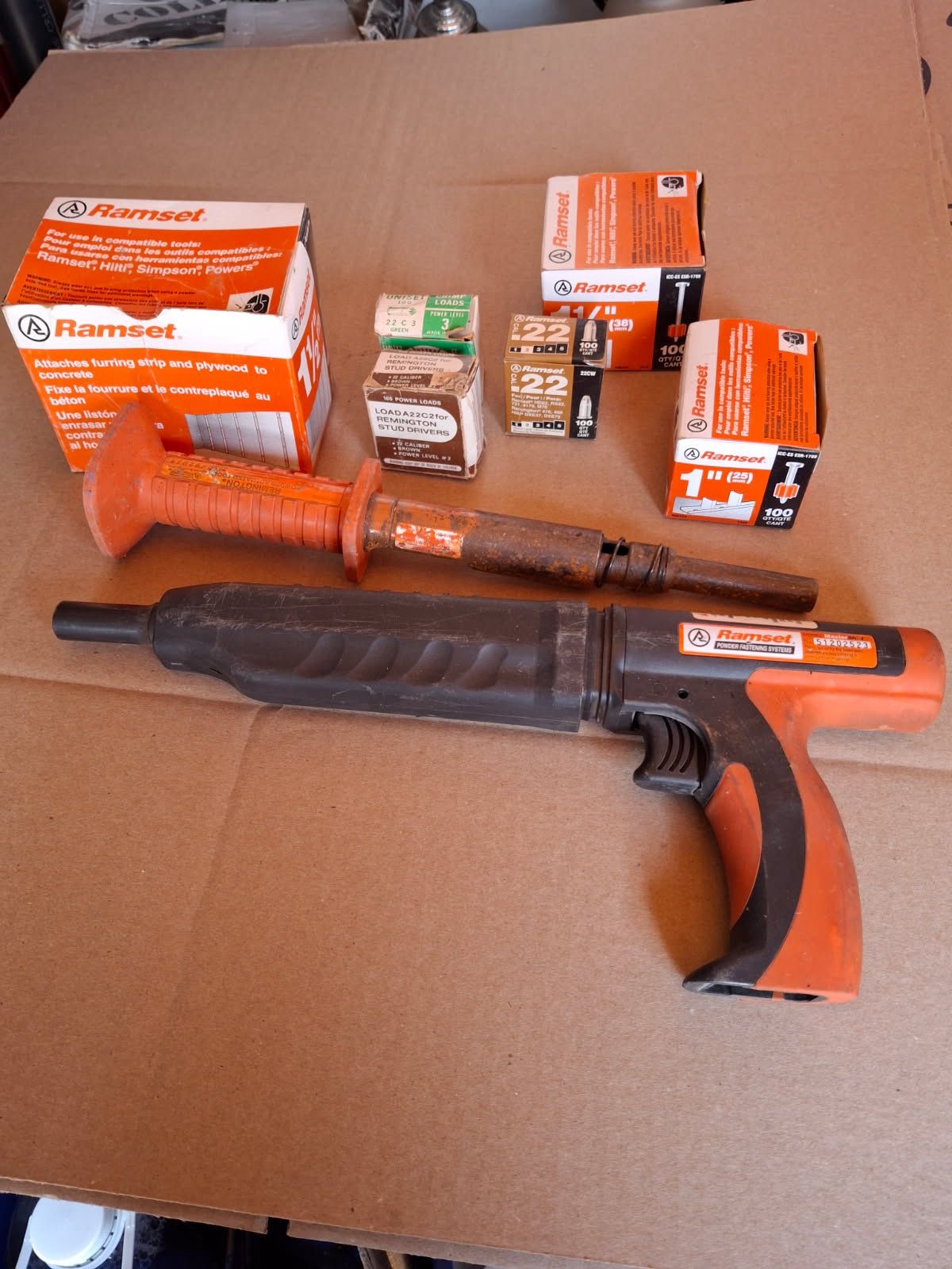 Ramset Gun & HammerShot With Accessories