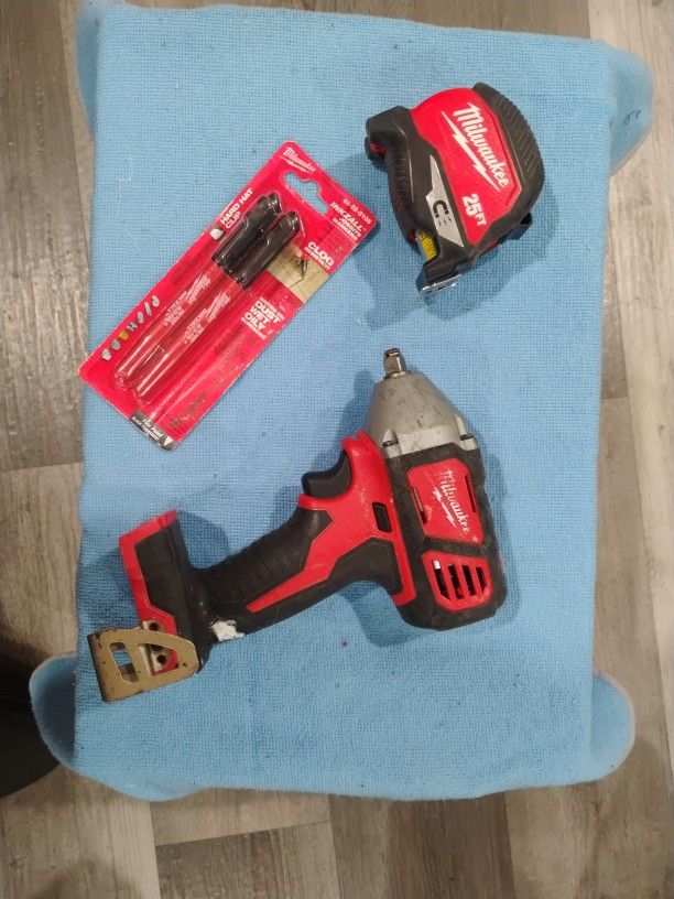 Milwaukee Tools